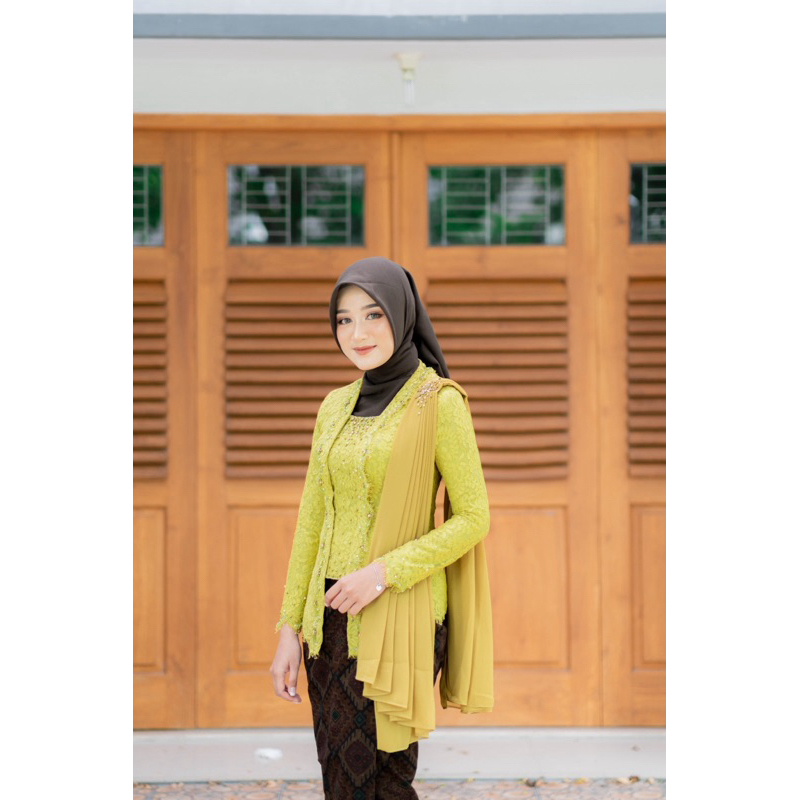 [PRELOVED] KEBAYA LIME LEMON BAJU TUNANGAN KEBAYA LAMARAN KHITBAH KEBAYA FULL PAYET FULL FURING KEBA