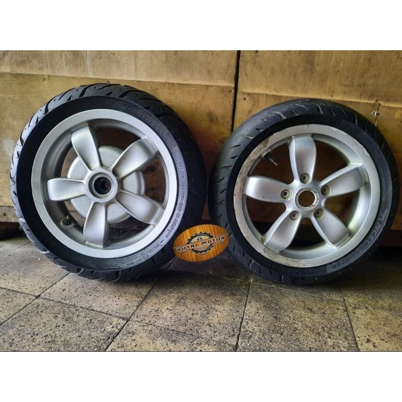 Velg Depan Belakang Vespa Matic Primavera Ring 11 Original