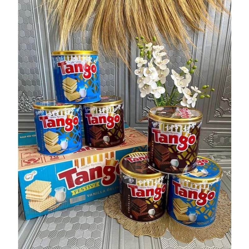 

Wafer Tango Kaleng 240 Gram