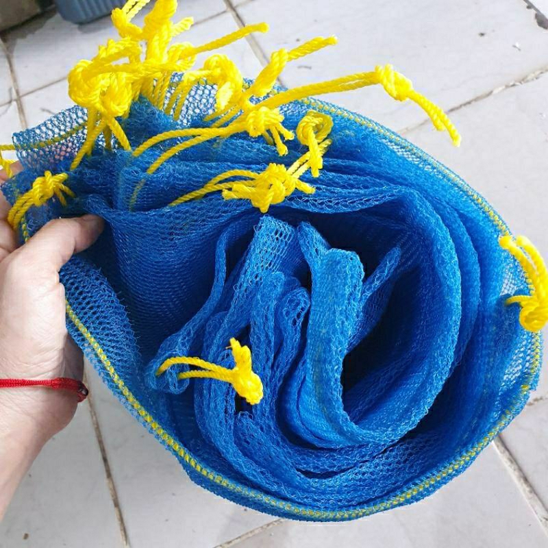 KANTONG BIRU 9000 / KERONJOT IKAN
38cm×27cm / KANTONG IKAN POLINET