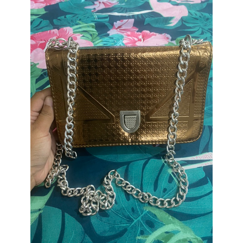 preloved tas pesta Dior