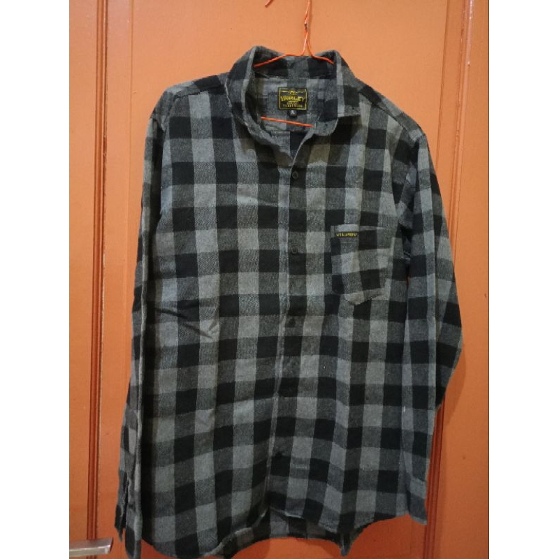 preloved kemeja flanel cewek cowok size XL Ld 106, panjang 68