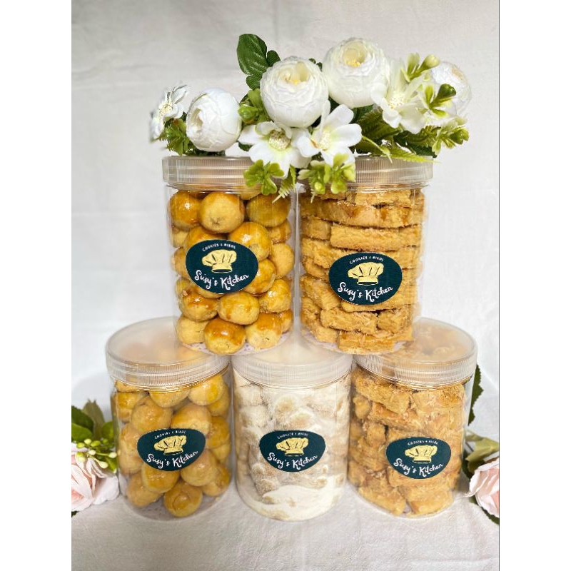 

NASTAR NANAS , KASTENGEL KEJU PREMIUM, PUTRI SALJU BUNDLING ISI 3 TOPLES 750ML