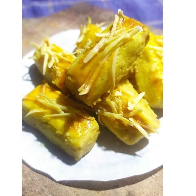 

KUE KAASSTENGEL KUE KEJU RENYAH GURIH KUE LEBARAN/HAMPERS/OLEH-OLEH/CAMILAN HOME MADE FREDH MADE BY ORDER
