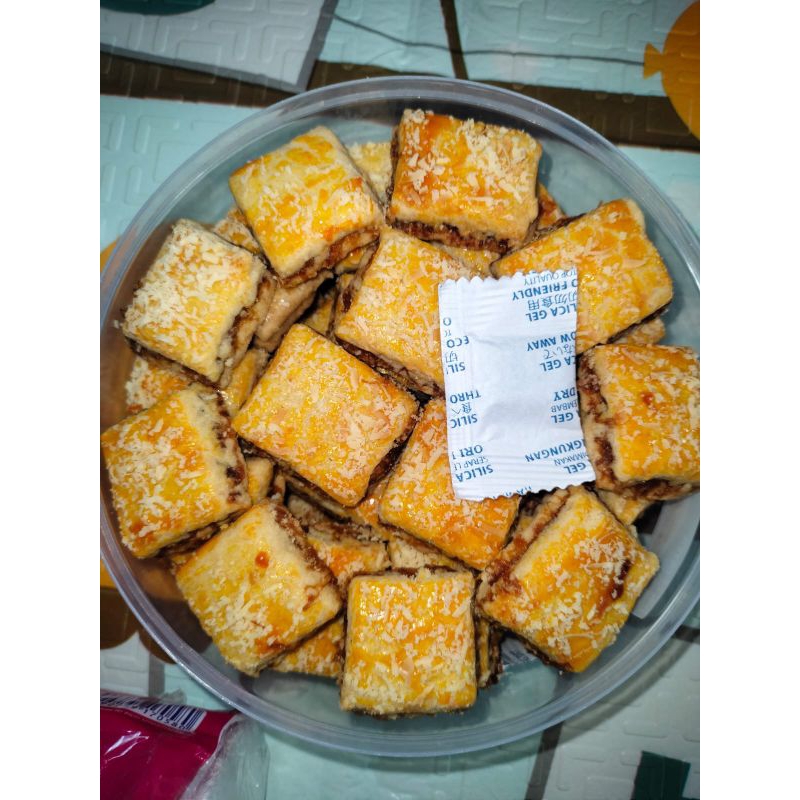 

Nastar Potong Keju | Toples 500 gr | Kue Kering