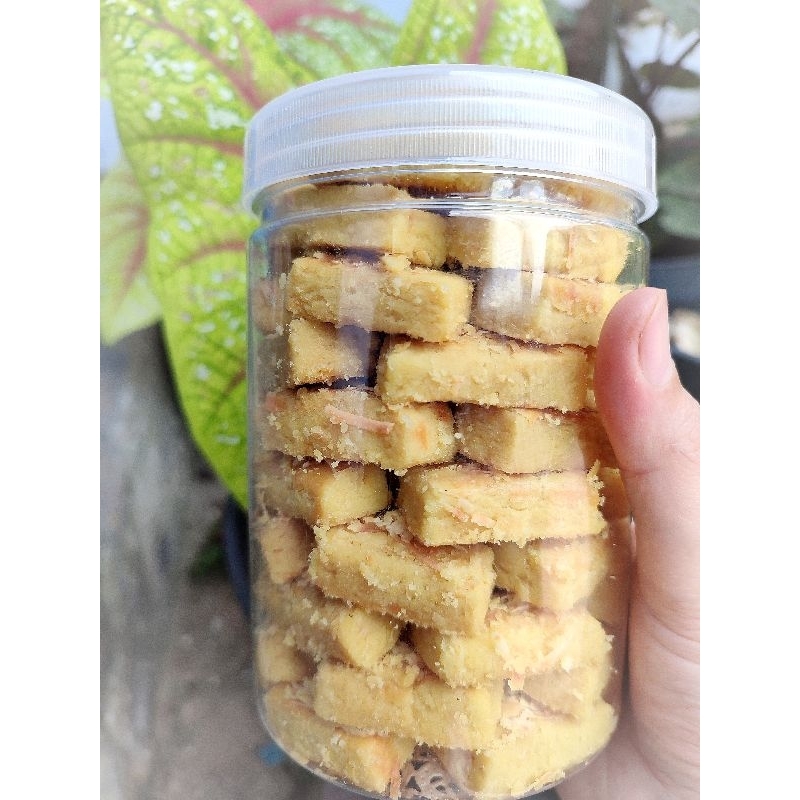 

Kue Kering Kastengel (Keju)