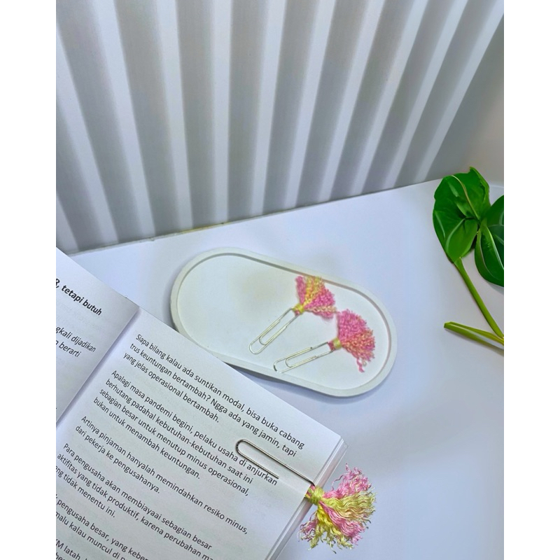 

TwinkleTasselClip Bookmark 3PCS / Penanda Buku / Book Clip / Clip / Souvenir / Pembatas Buku