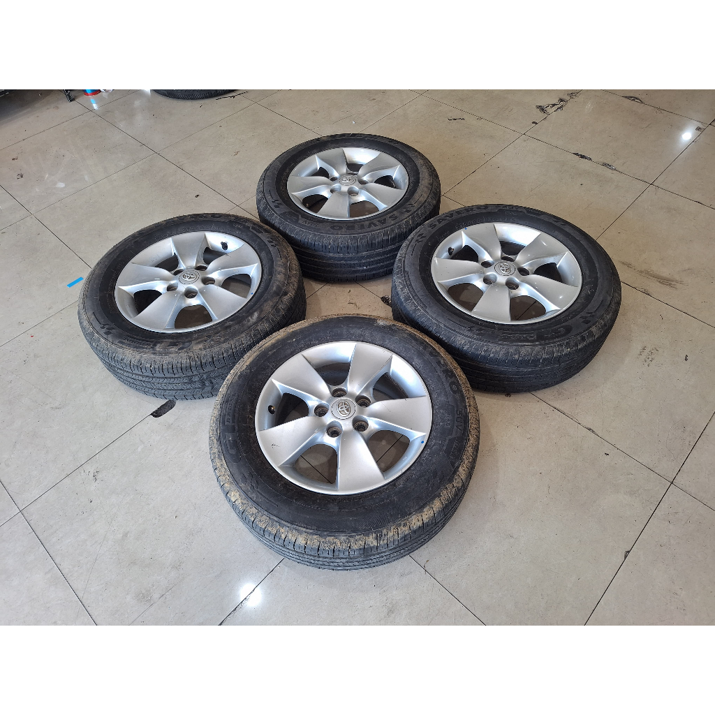 Velg Mobil Bekas Ring 16 Lubang 5 STD RUSH R16X6,5 H5X114,3 BAN 215 65 R16