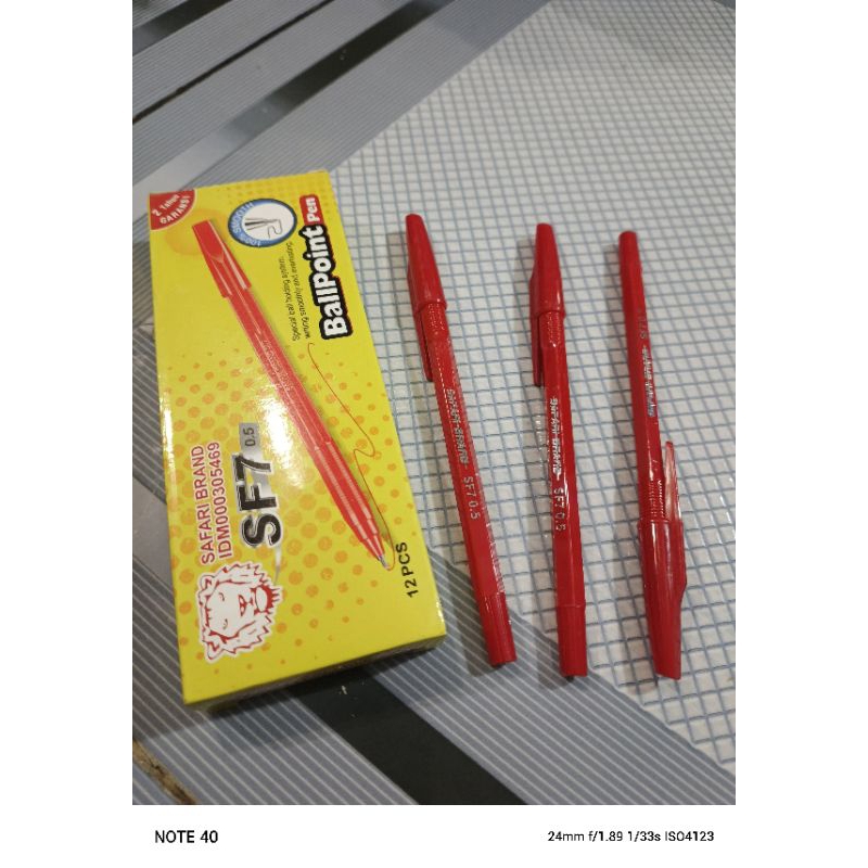 

1 pak isi 12/bolpoin merah Sf7/standar merah