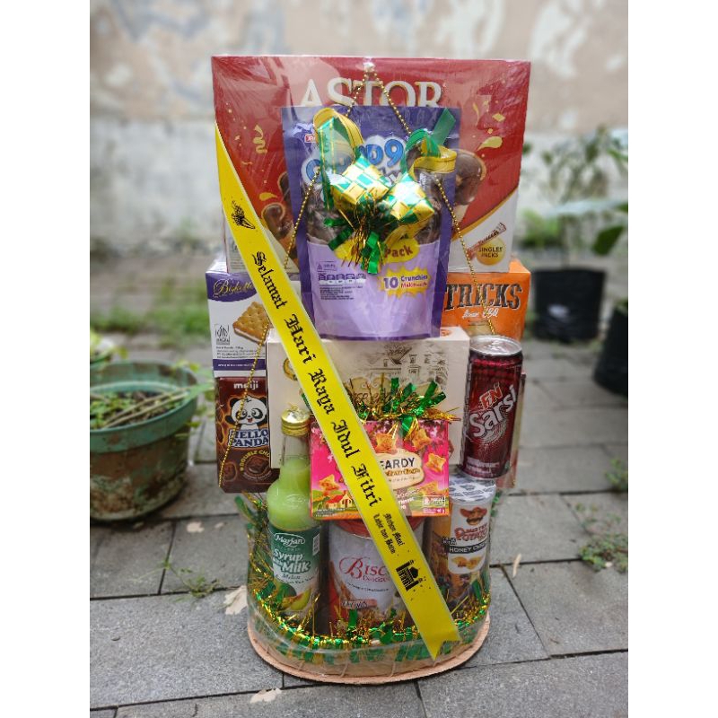 

Parcel/Hampers/Bingkisan/Kado/Parsel/Hantaran Kue Snack Biskuit Lebaran Idul Fitri/Imlek/Natal