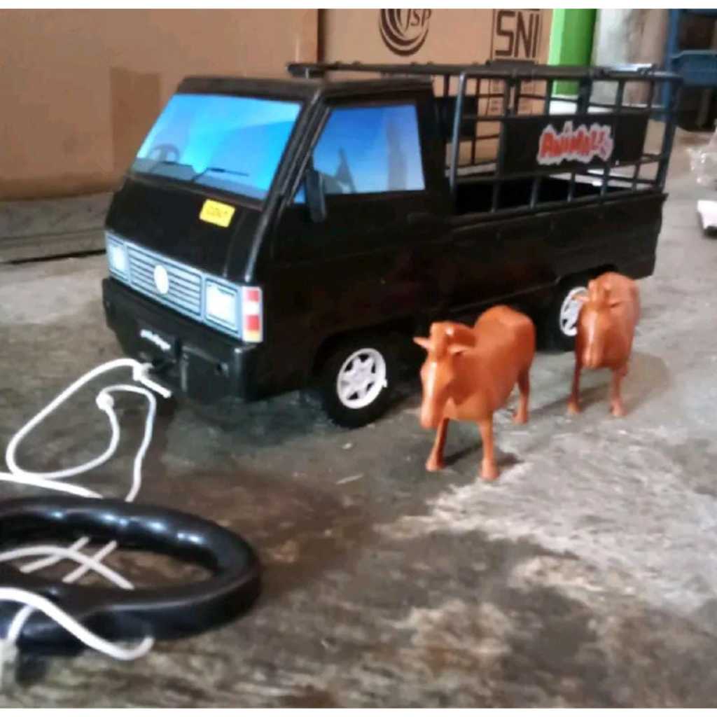 Mainan Mobil pick Up L300 Pengangkut Hewan //Mobil Mainan Pick Up L300 Modifikasi// DT 23