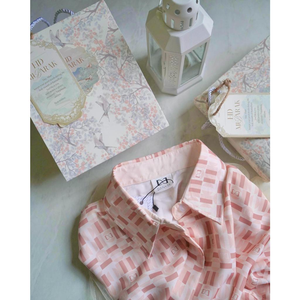 Gift Box Hampers Tshirt By Danyta Fashion