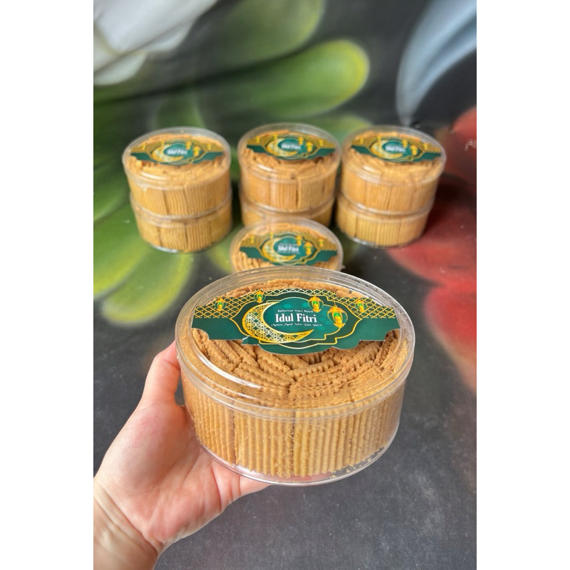 

Kue semprit renyah khas Bangka