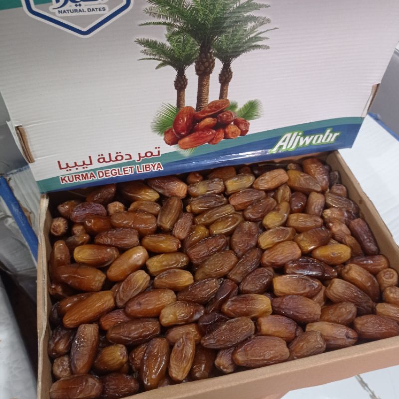 

Kurma Deglet Nour 1 kg