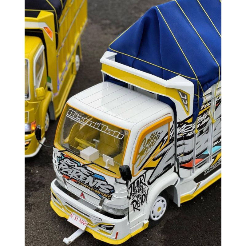MINIATUR TRUCK OLENG MINIATUR TRUCK LAMPU TERPAL MURAH