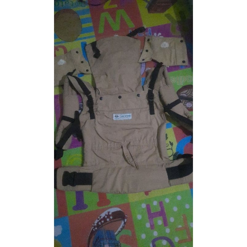 Preloved Gendongan SSC Activa Mark 2