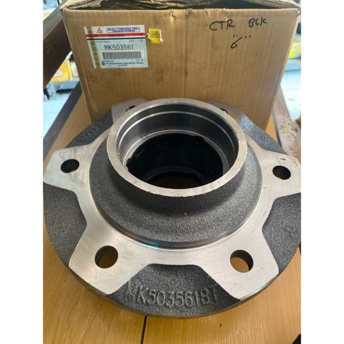 Nap Roda Belakang / Nub Roda Mitsubishi Colt Diesel Canter 110PS / 125PS Ban Double Merk Mitsubishi 