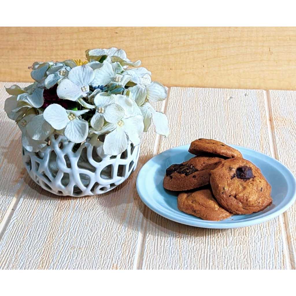 

Coklat cookies - chocolate cookies tebal premium thick cookies ( isi 12 )