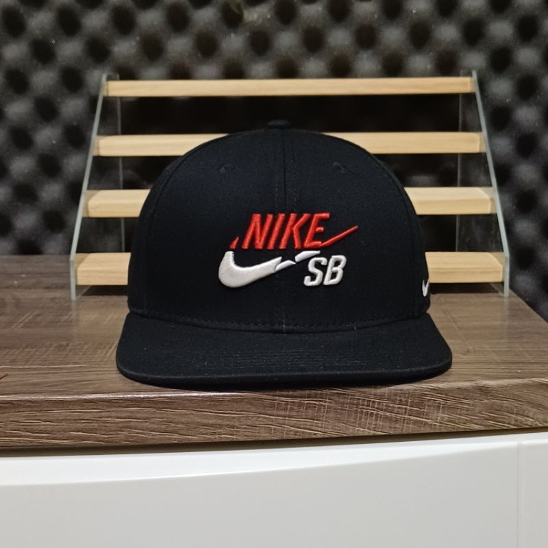 topi snapback NIKE SB