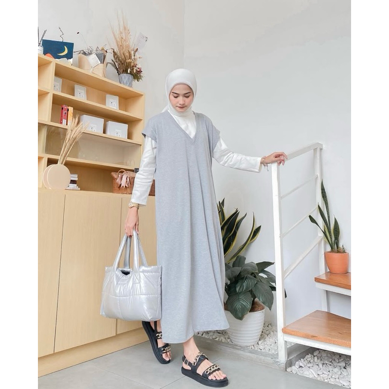 Preloved Sleeveleess Cottontrend