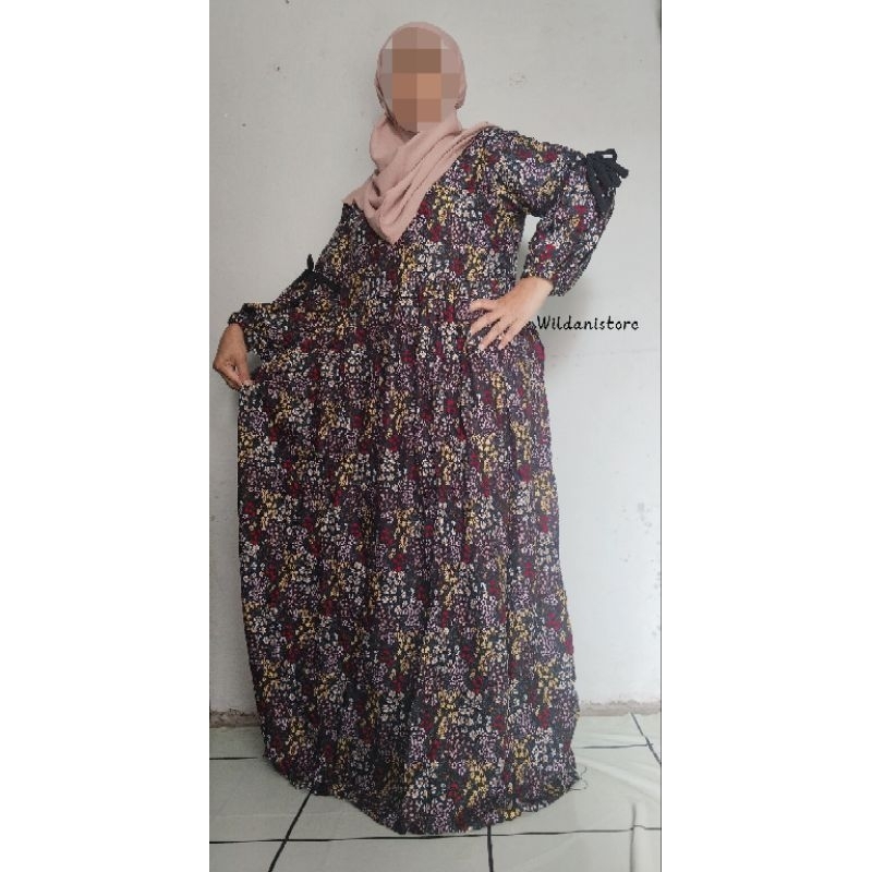 Gamis Katun Rayon Motif Bunga Kecil Warna Hitam dan Warna Navy