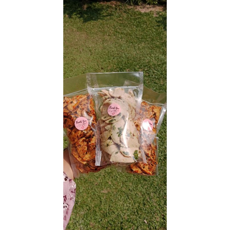 

Basreng pedas dan gurih daun jeruk