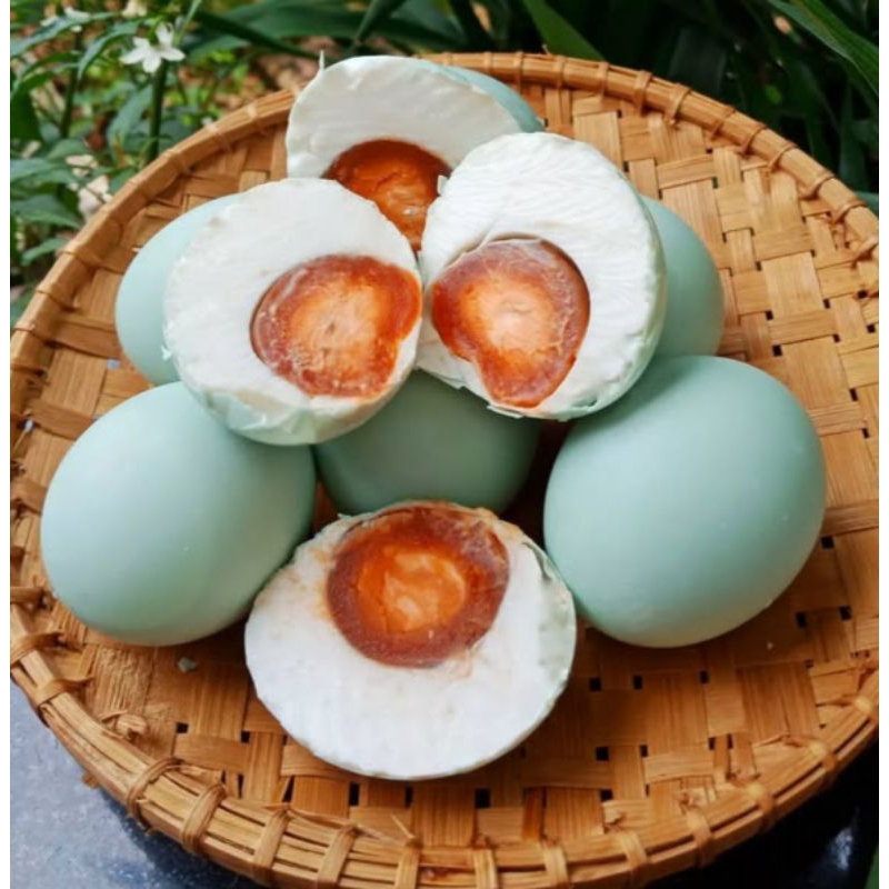 

telur asin fresh/ isi 4