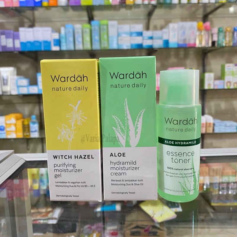 WARDAH NATURE ALOE DAILY MOISTURIZER CREAM PELEMBAB WAJAH ALOEVERA  WITCH HAZEL MOISTURIZER GEL