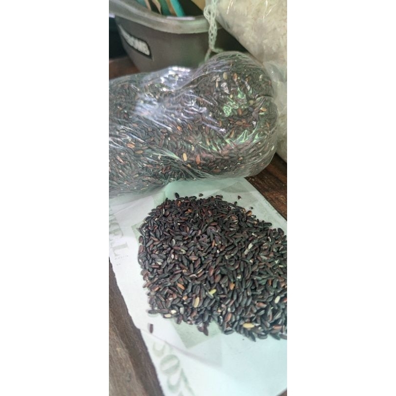 

Ketan Hitam Pecah Kulit 1Kg