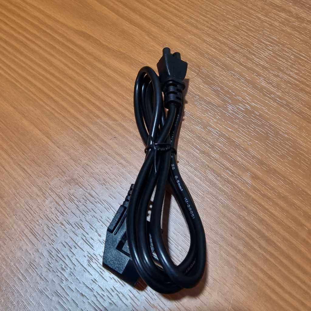 KABEL ADAPTOR LAPTOP