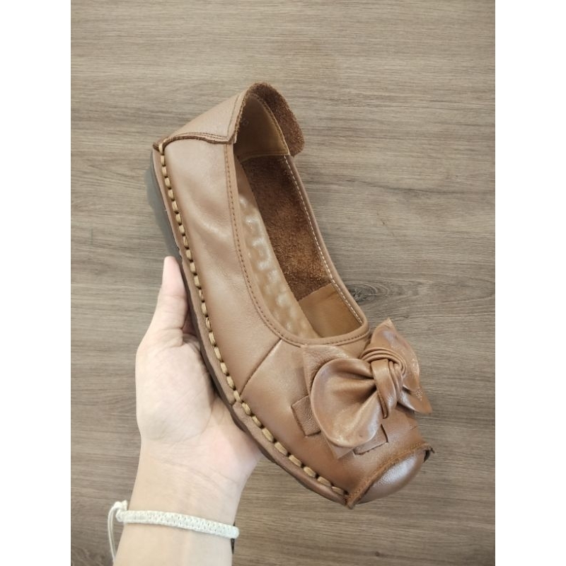 SEPATU KULIT POLLUX/SEPATU FLAT KEKINIAN POLLUX DQ2619