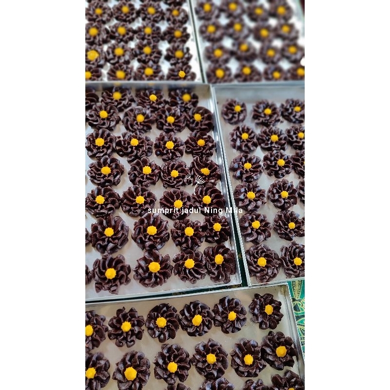

kue sumprit jadul coklat