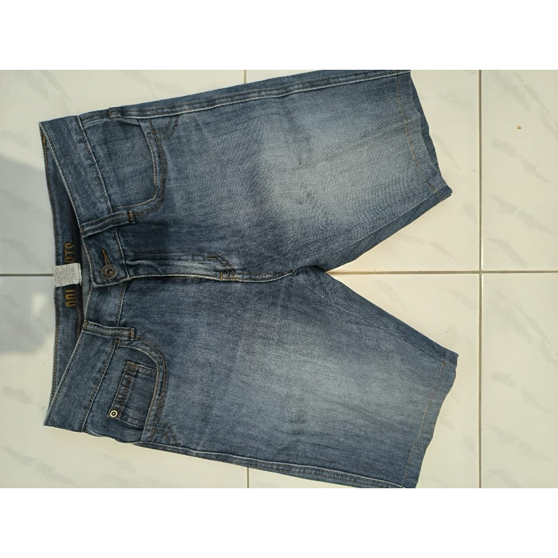 Preloved Celana Pria Short PDI Jeans size 29