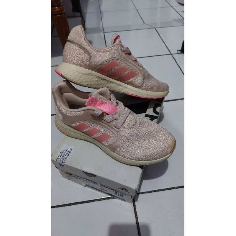 Adidas edge lux 5 size 40