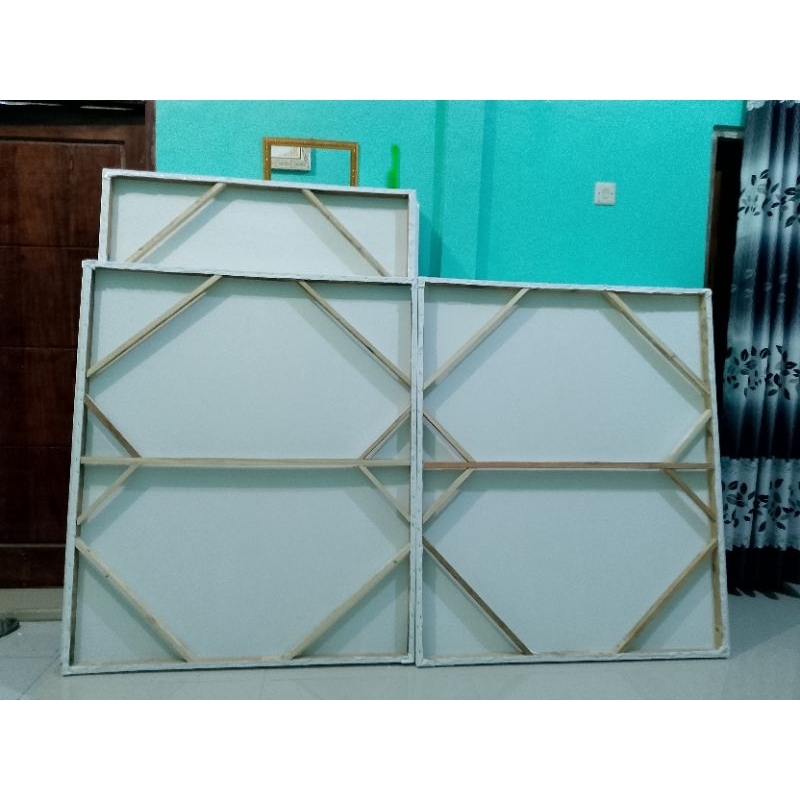 

KANVAS LUKIS 100 X 140 CM SIAP PAKAI