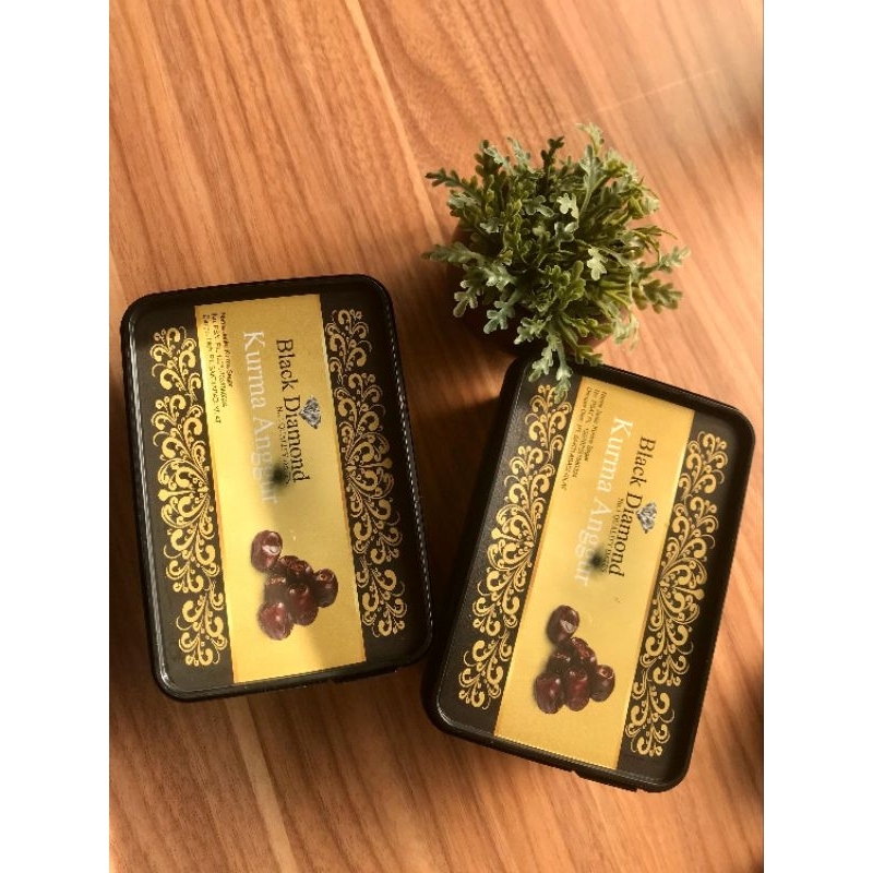 

KURMA ANGGUR BLACK DIAMOND