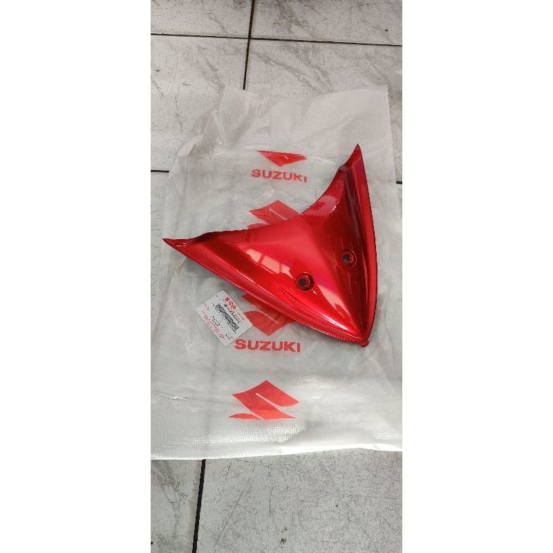 cover bodi body depan tameng segitiga cover front leg 48131-41H Suzuki SkyDrive merah biru silver go