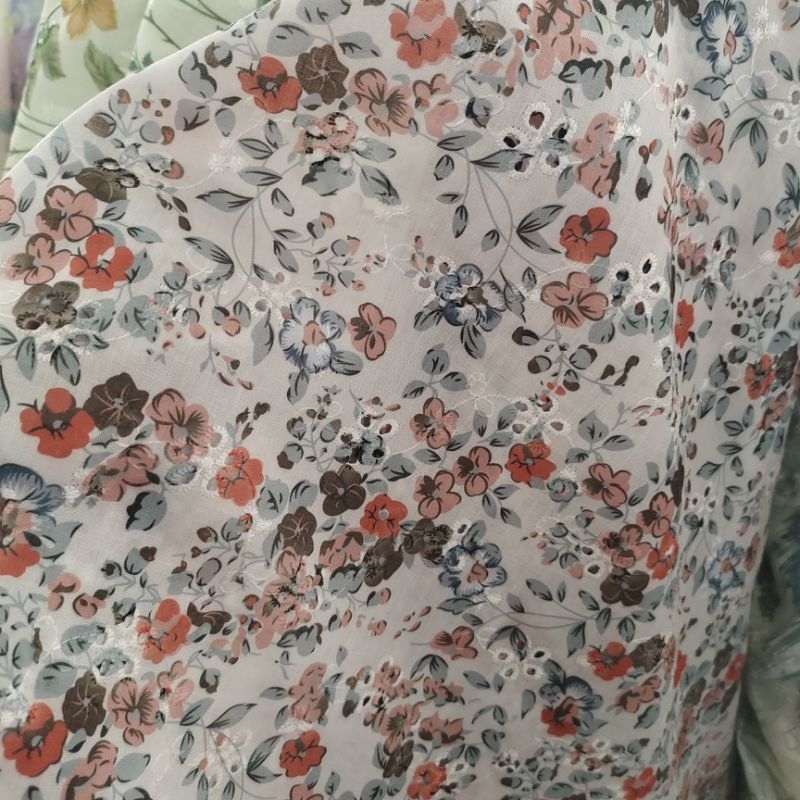 kain katun bordir motif - kain katun bordir - bahan antik - kain pesta - kain bordir - kain katun em