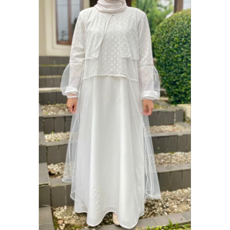 Misschic 58 gamis raya putih outer brukat