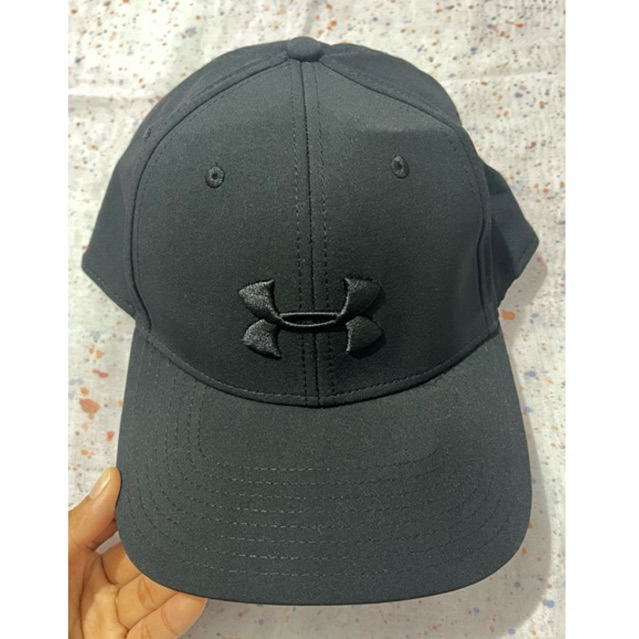 Topi Unisex Under Armour