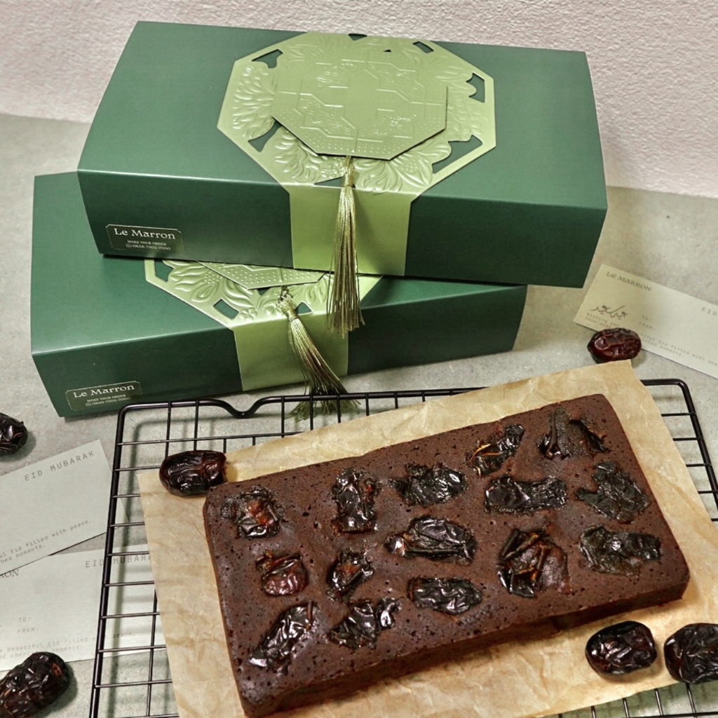 

(PreOrder 2hari) Le Marron Kurma Brownies Eid Hampers Lebaran Idul Fitri