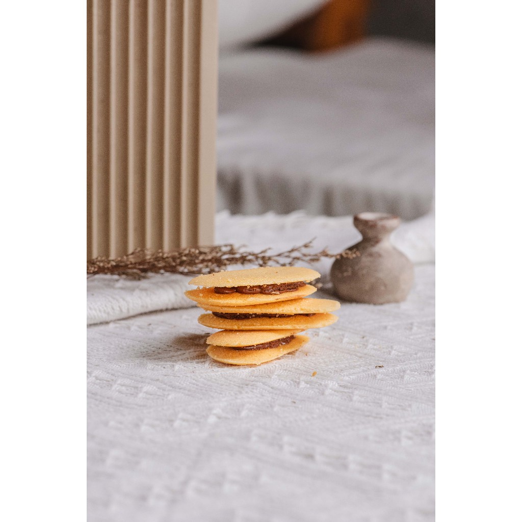 

Le Louvre Cookies - Hazelnut Katetong 901