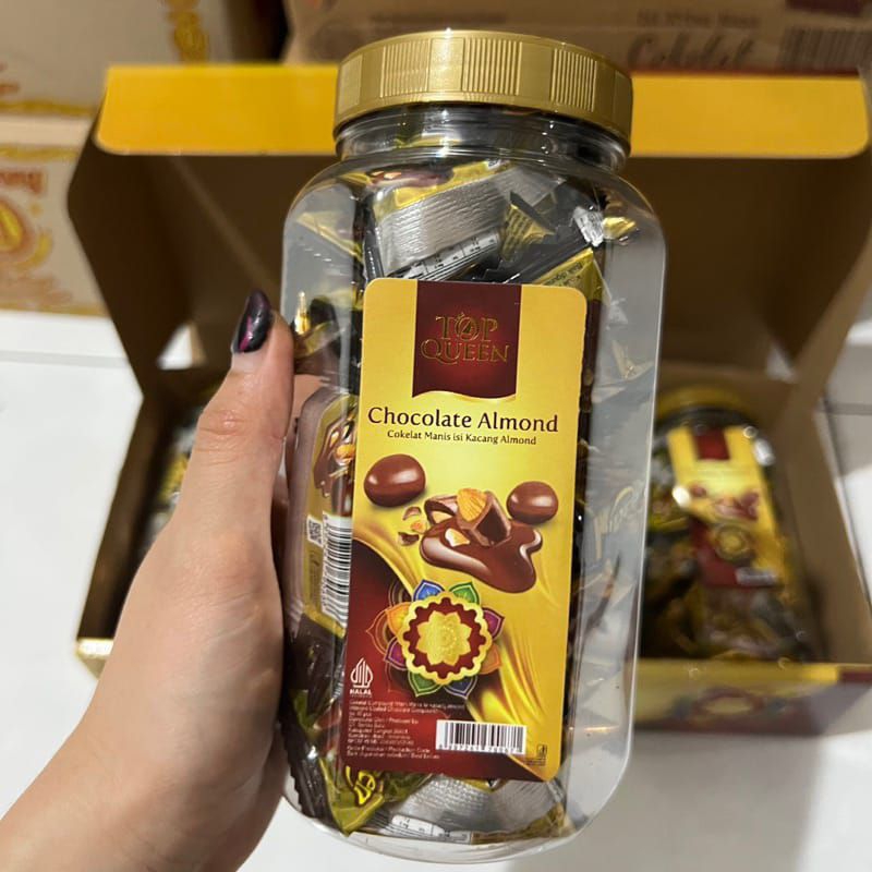 

CHOCOLATE ALMOND