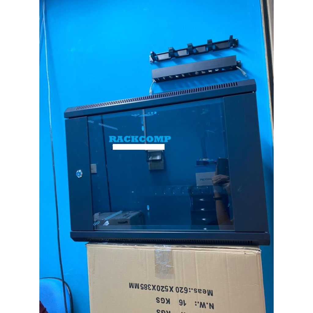 Wallmount Rack 19inch 8U Depth 500mm Single Door/ Rack Server 8u wall