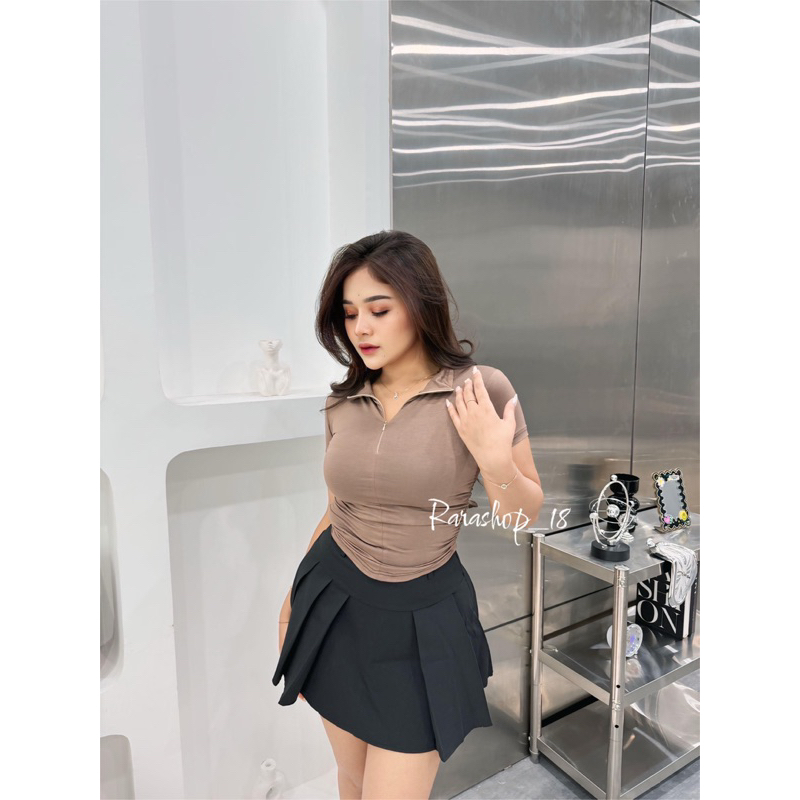 Crop Top Resleting Depan Ada Kerut Samping Spandek Tbk