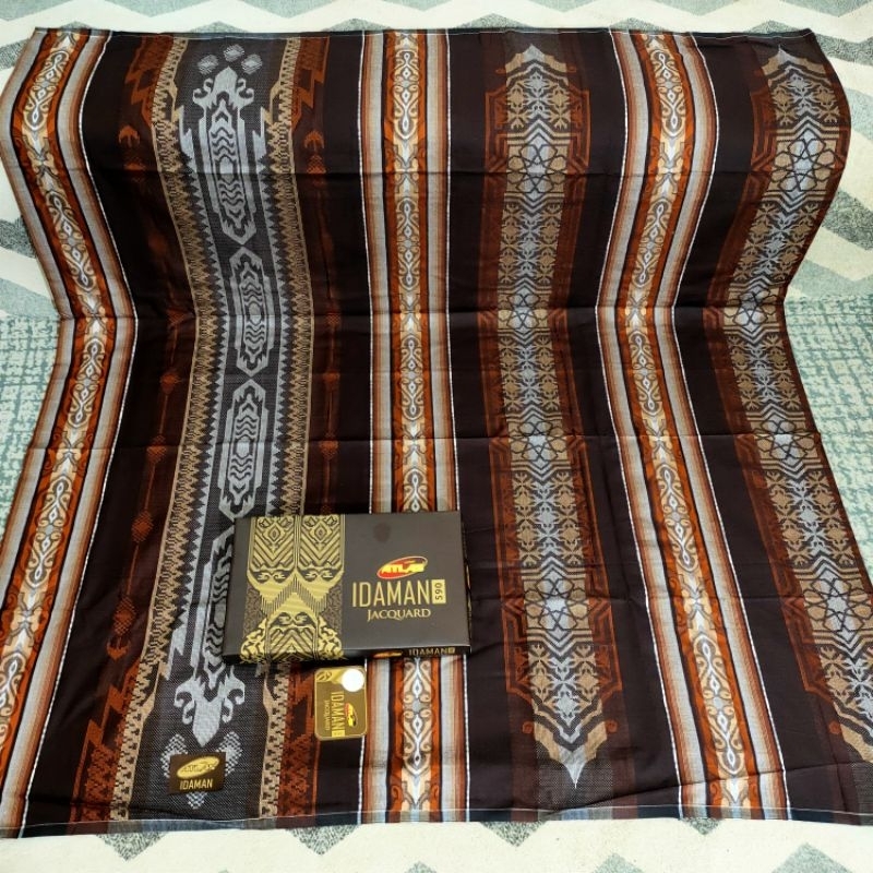 SARUNG ATLAS IDAMAN JACQUARD 590