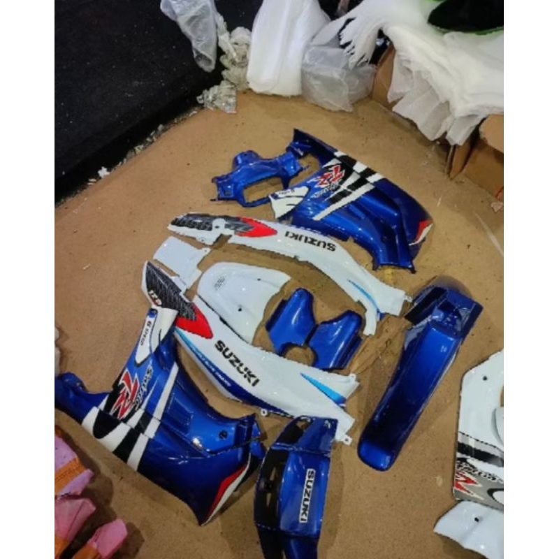 cover body fullset Suzuki Satria lumba body halus fullset Suzuki Satria lumba warna biru putih