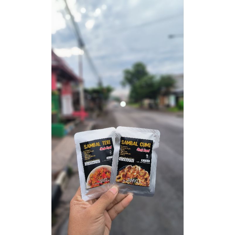 

sambal teri dan sambal cumi segar pedas nikmat 1 pack isi 20pcs