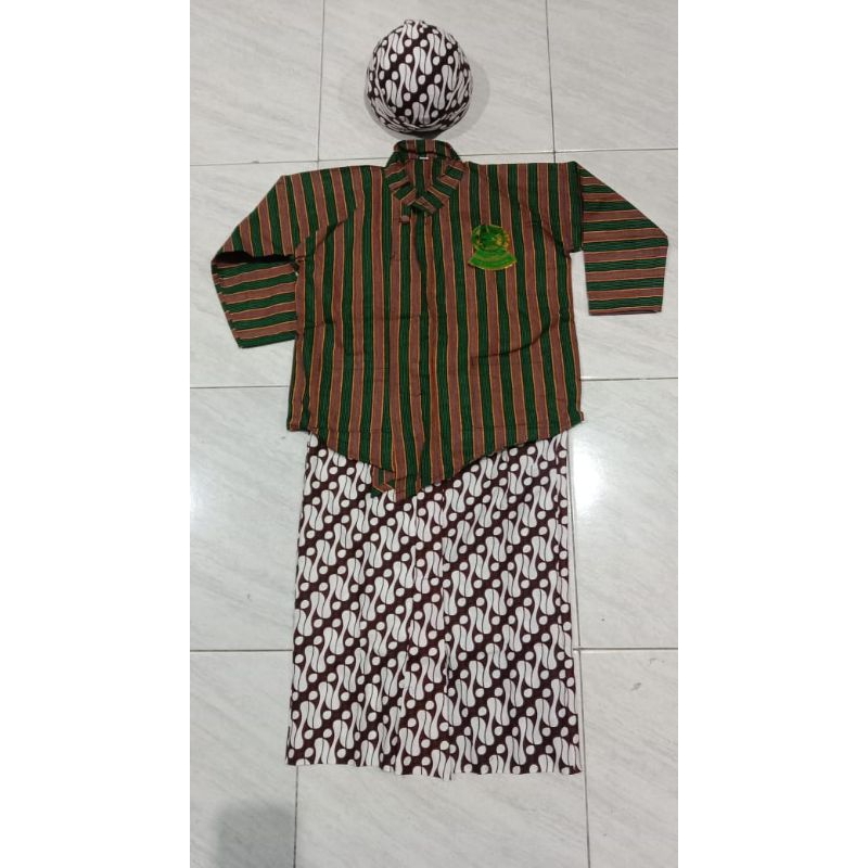 set rok anak GRATIS BLANGKON SOLO Putih/lurik + rok Gratis blangkon solo