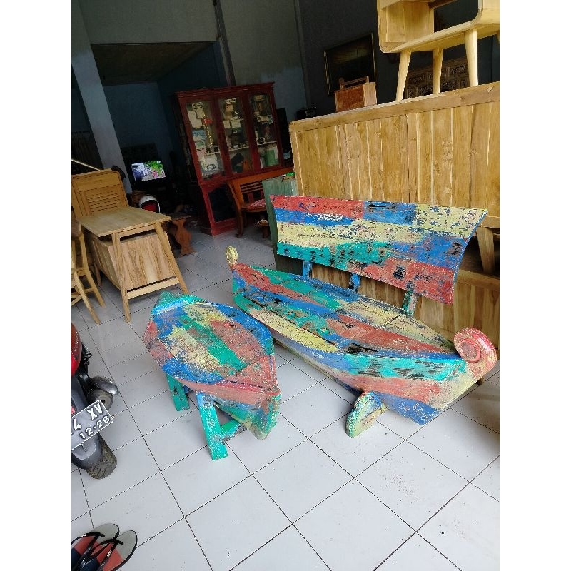 Kursi Bangku Minimalis Sofa Unik Prahu Set Meja